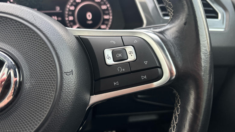 Volkswagen Tiguan 2.0 TDi 190 4Motion R-Line 5dr DSG Diesel Estate